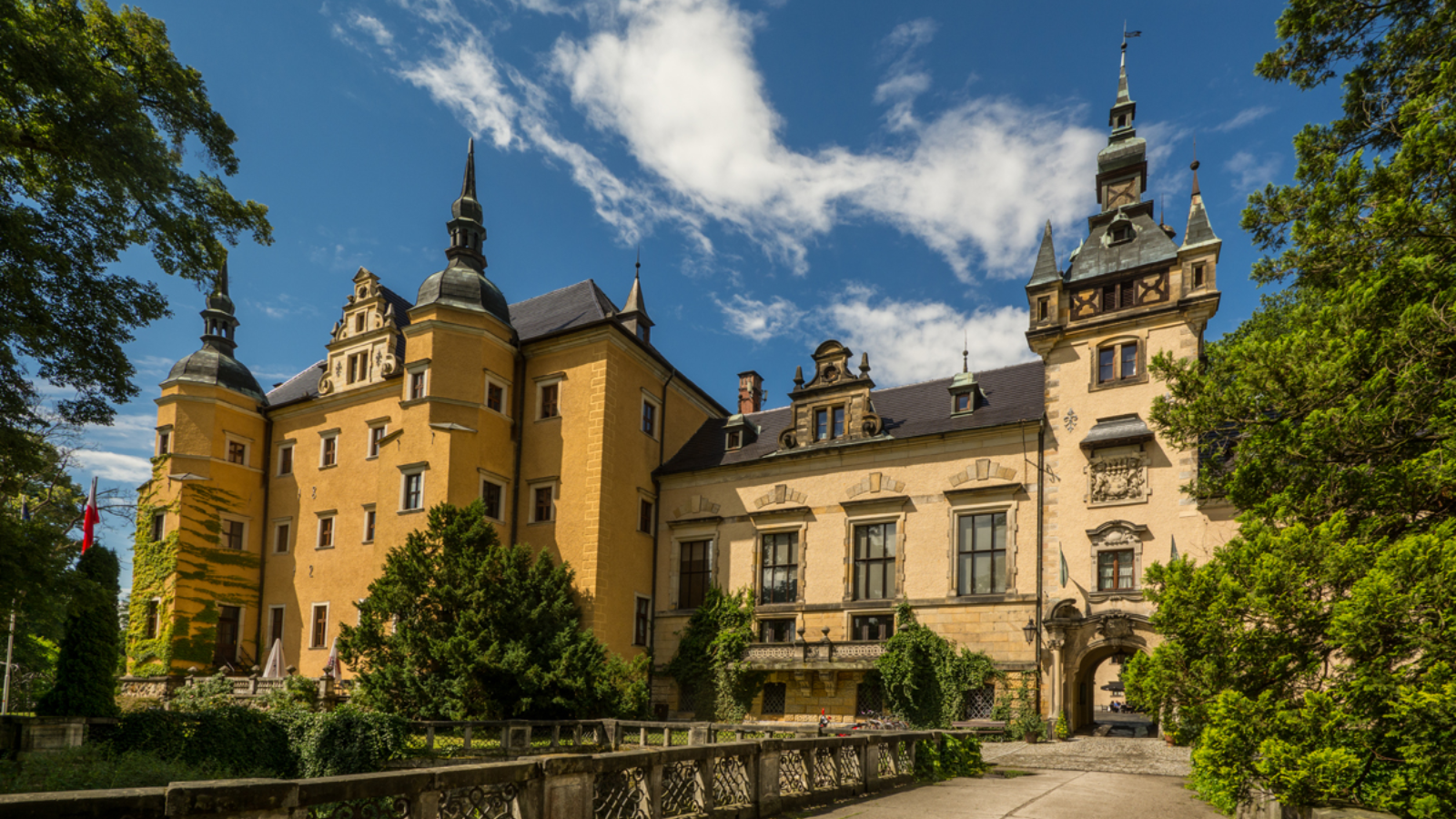 Zamek Kliczków i okolica
